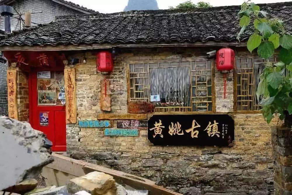 吴京谢楠婚变锤了？大S靠前夫养光头佬？王鹤棣碰瓷王一博？虞书欣违法被查？张檬小三报应瓜？谢彬彬混的惨？
